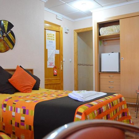 Hostal Carrizo Elda Exterior foto