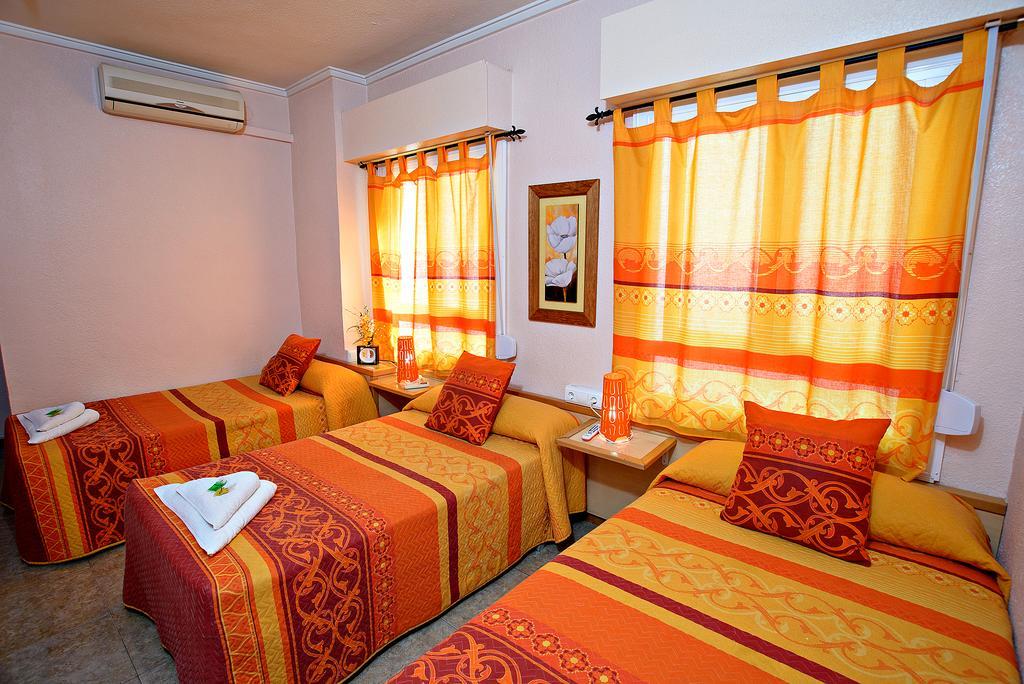 Hostal Carrizo Elda Exterior foto