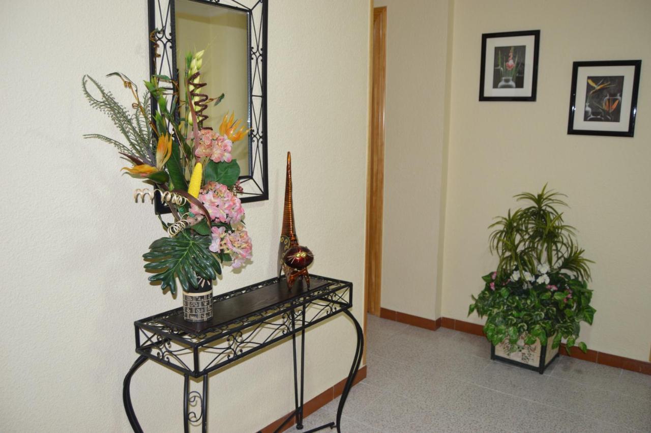 Hostal Carrizo Elda Exterior foto
