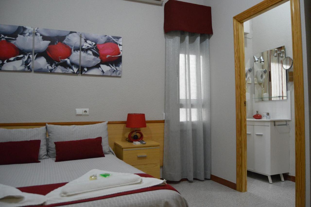 Hostal Carrizo Elda Exterior foto